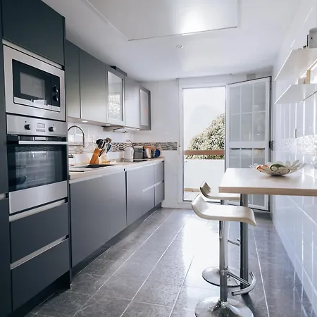 Chipre By Bh * マルベーリャ
